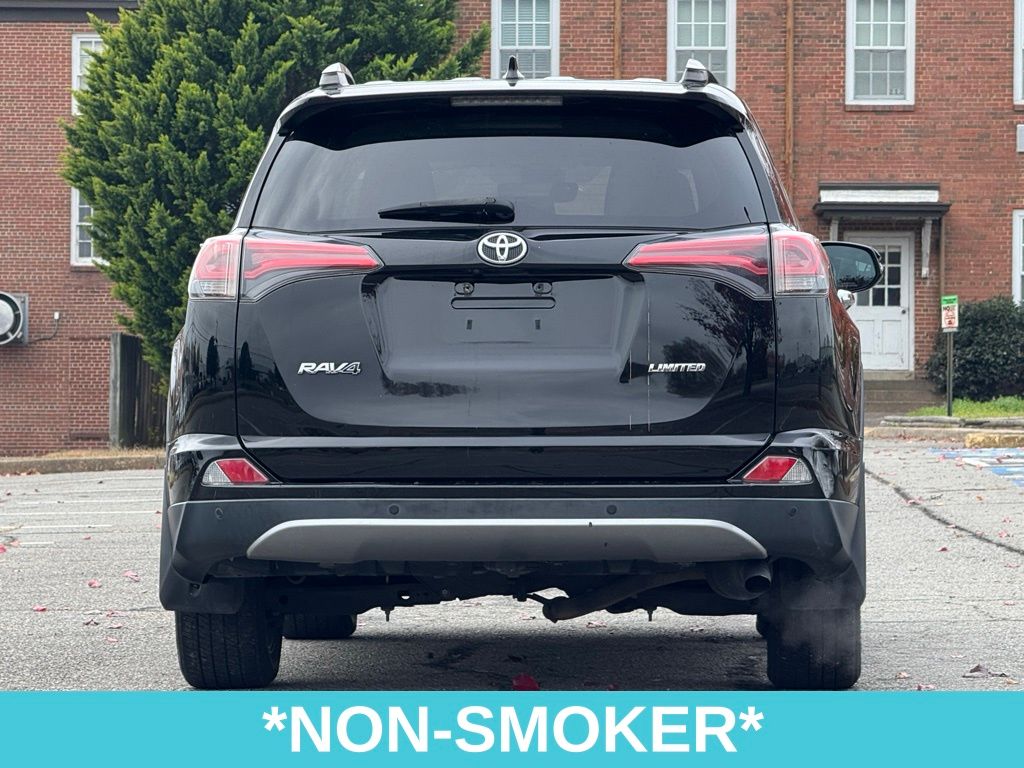 2017 Toyota RAV4 Limited Platinum photo 3