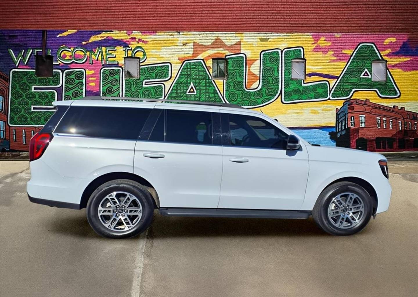 2025 Ford Expedition Active - Photo 8