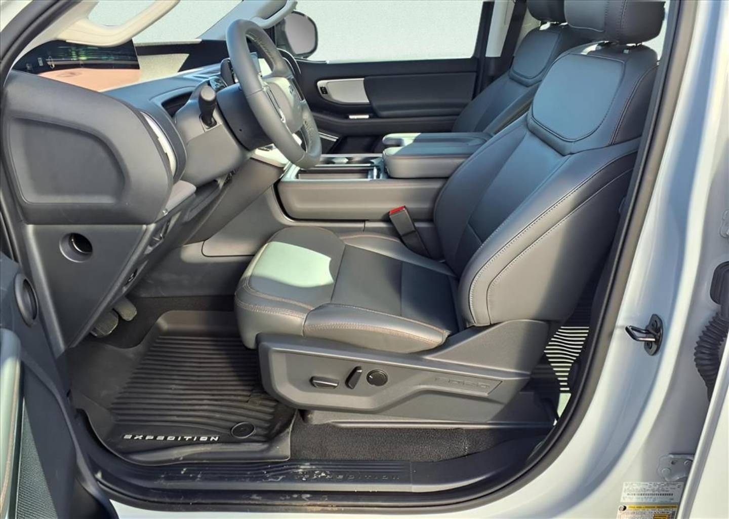 2025 Ford Expedition Active - Photo 22