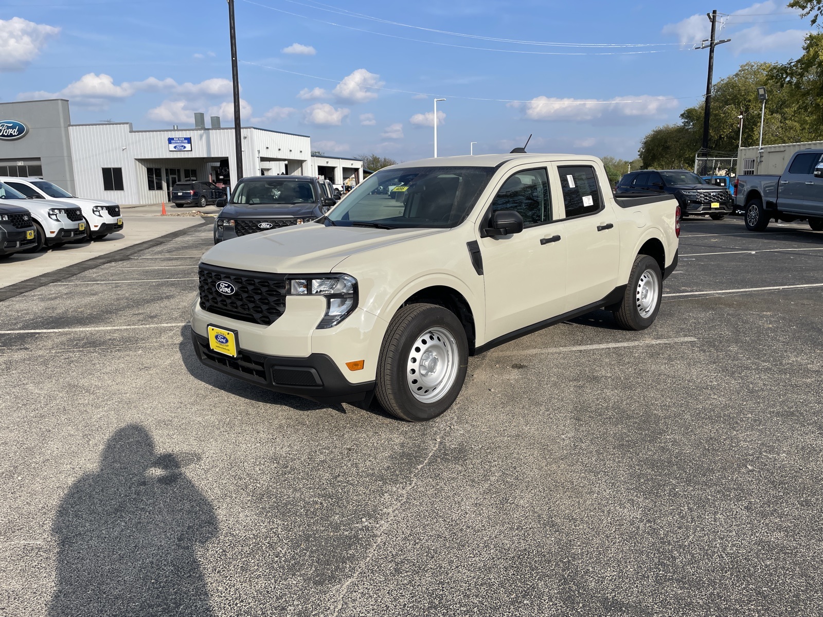 2025 Ford Maverick XL's photo