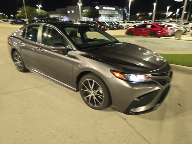 Used 2024 Toyota Camry SE