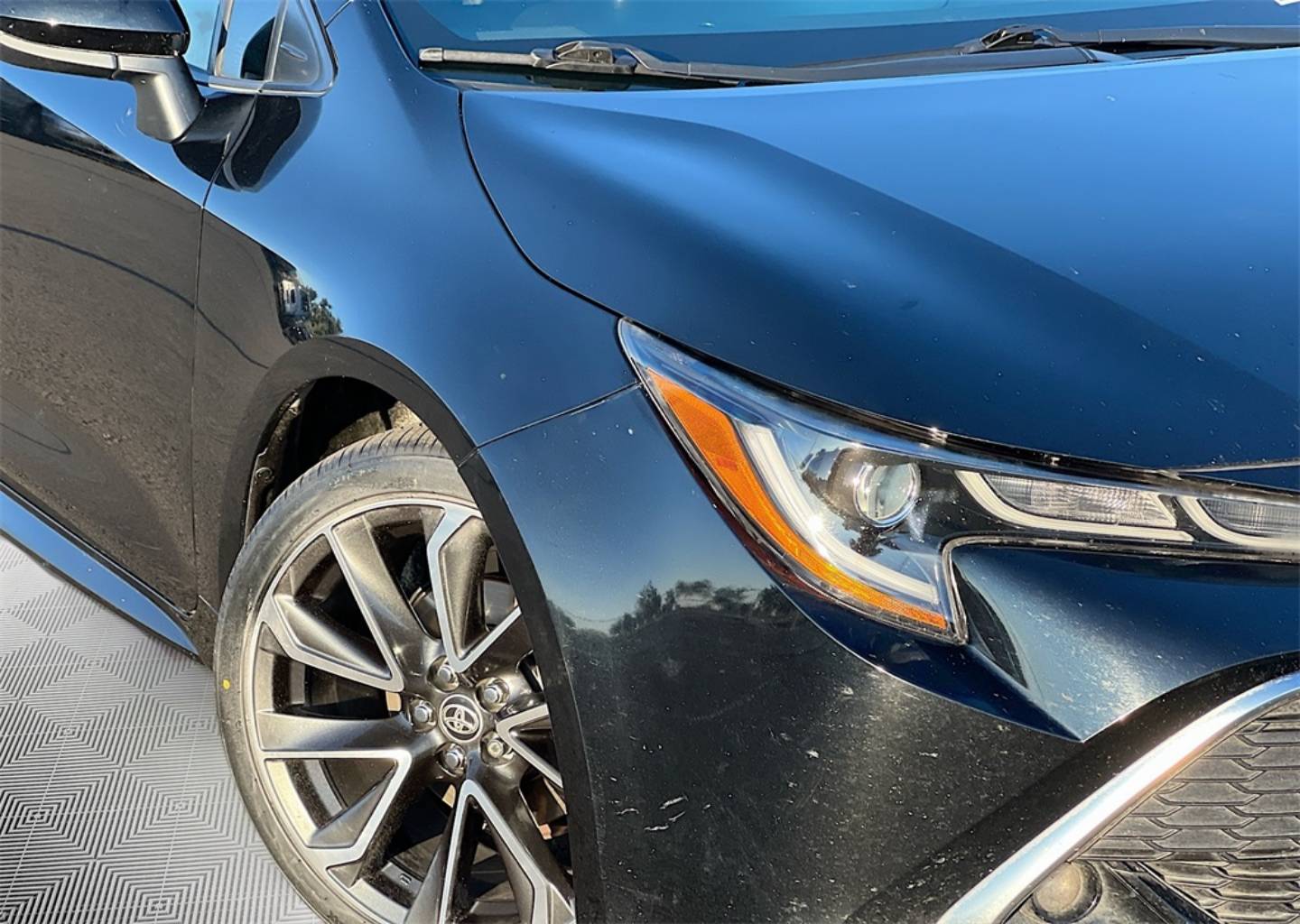Used 2019 Toyota Corolla Hatchback XSE with VIN JTNK4RBE6K3052059 for sale in Selma, CA