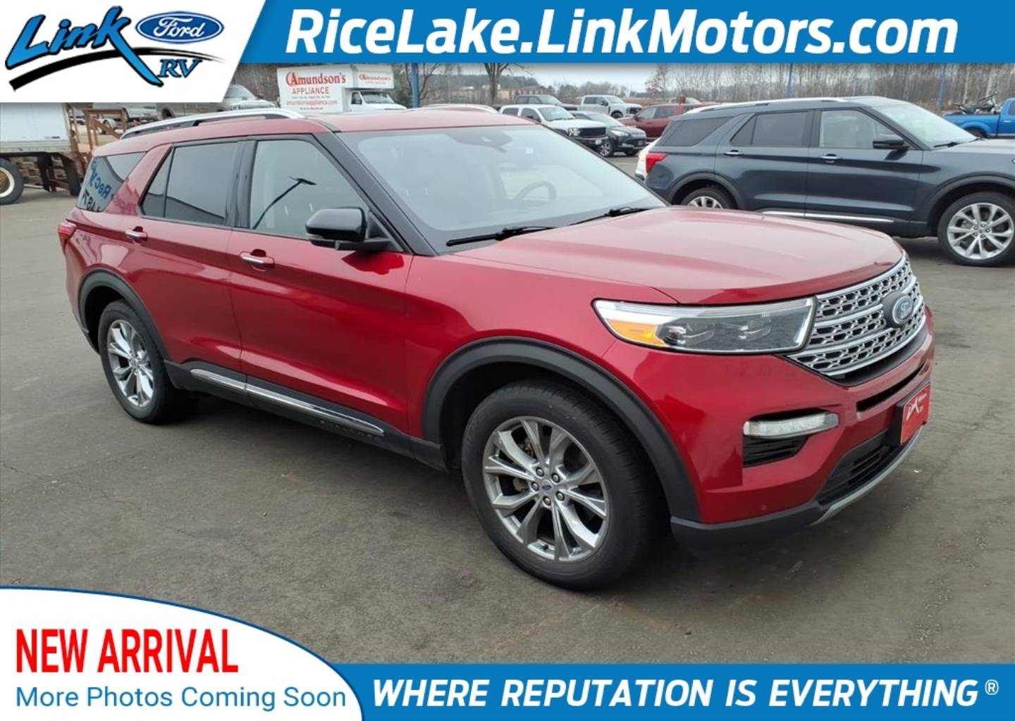 2021 Ford Explorer Limited's photo