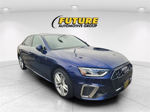 2022 Audi A4 45 S line Premium Plus