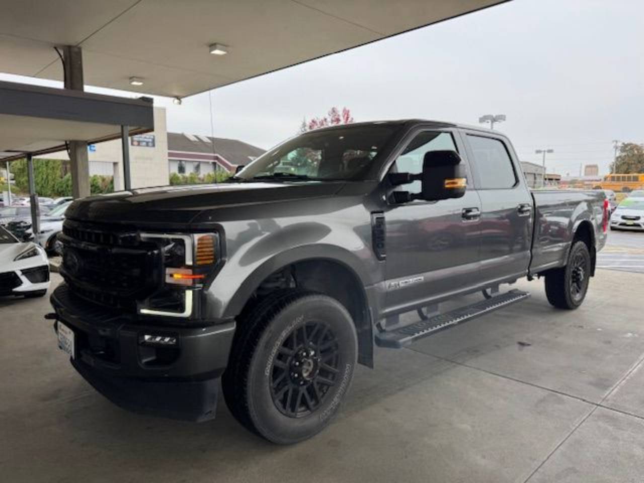 2020 Ford F-350 Super Duty Lariat's photo