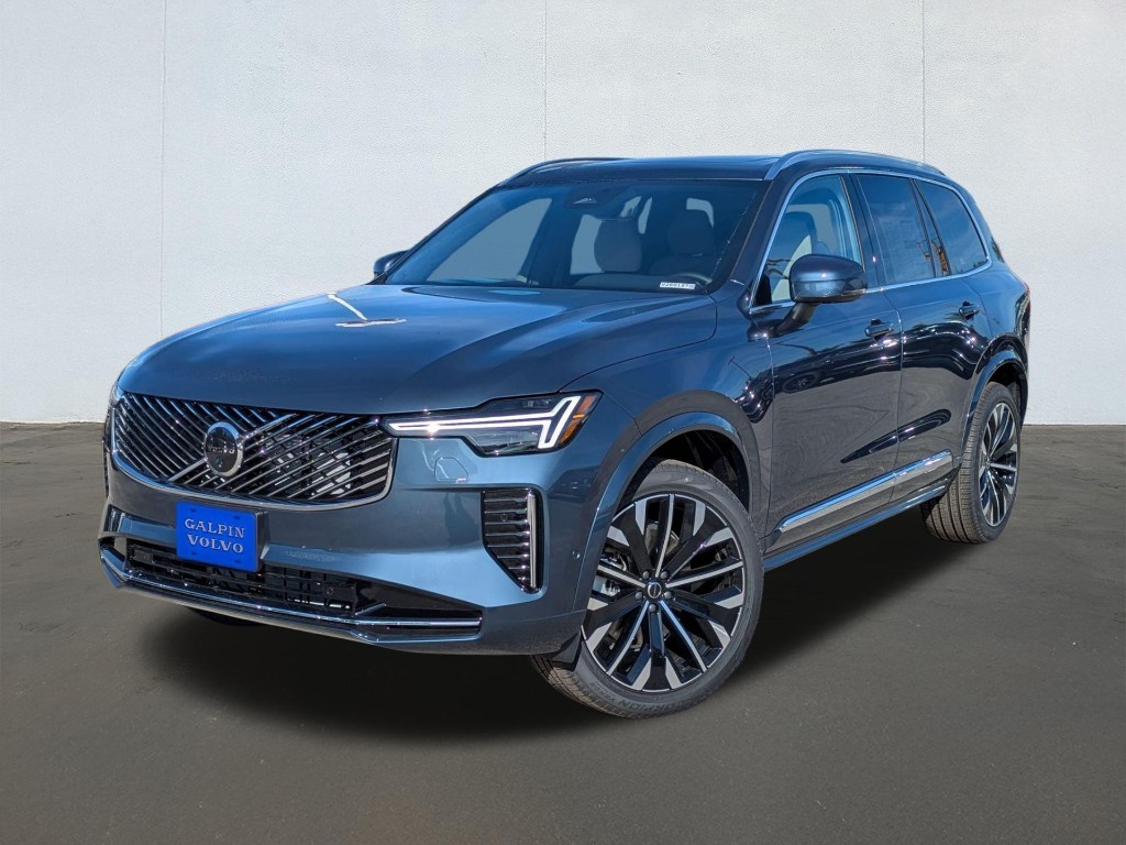 2026 Volvo XC90 B6 Plus 7-Seater