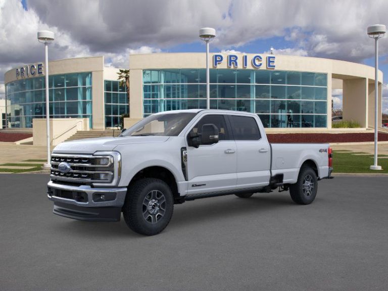 2026 Ford Super Duty F-350® LARIAT®