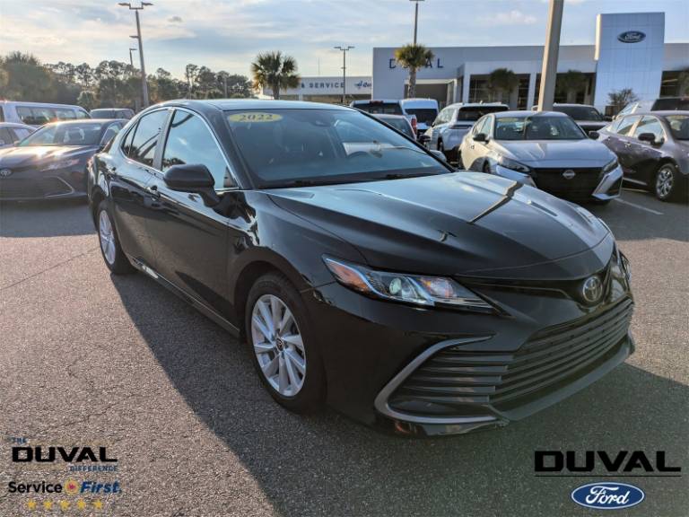 2022 Toyota Camry LE