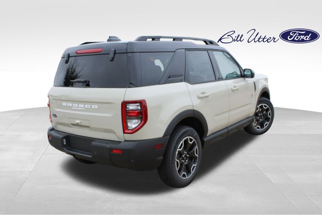 2025 Ford Bronco Sport Outer Banks photo 3