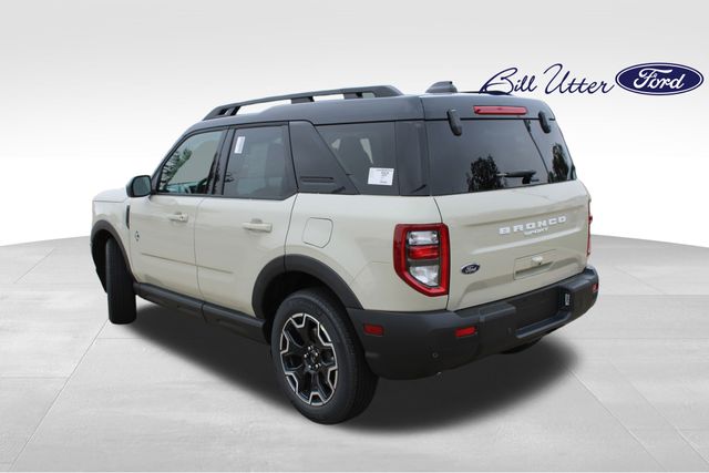 2025 Ford Bronco Sport Outer Banks photo 4
