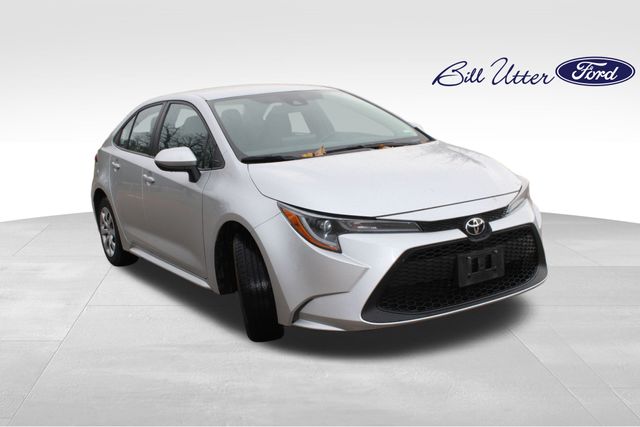 2022 Toyota Corolla LE photo 3