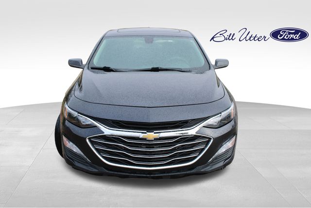2022 Chevrolet Malibu 1LT photo 2