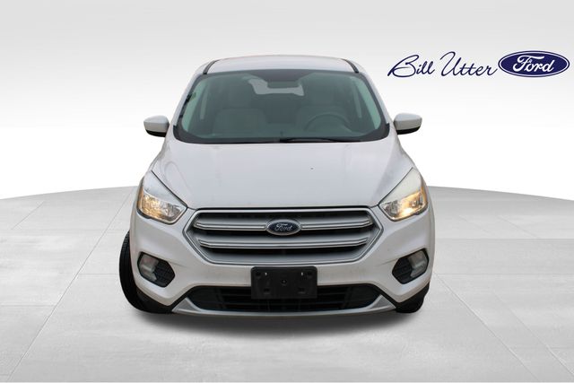 2019 Ford Escape SE photo 2