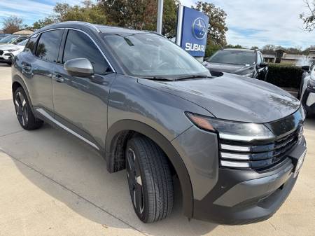 2025 Nissan Kicks SR