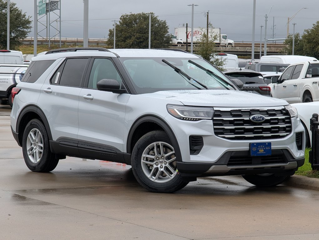 New 2026 Ford Explorer Active (100A)
