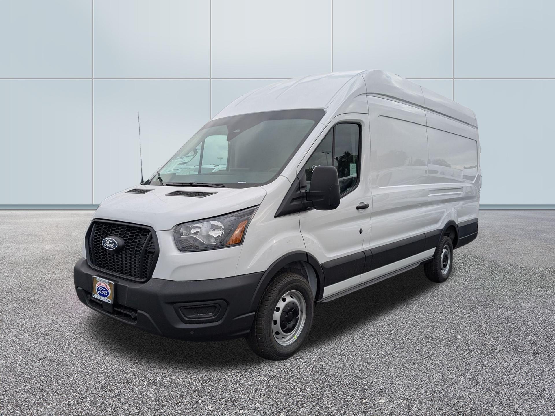 2026 Ford Transit photo 4