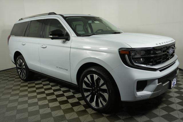 2025 Ford Expedition Platinum's photo