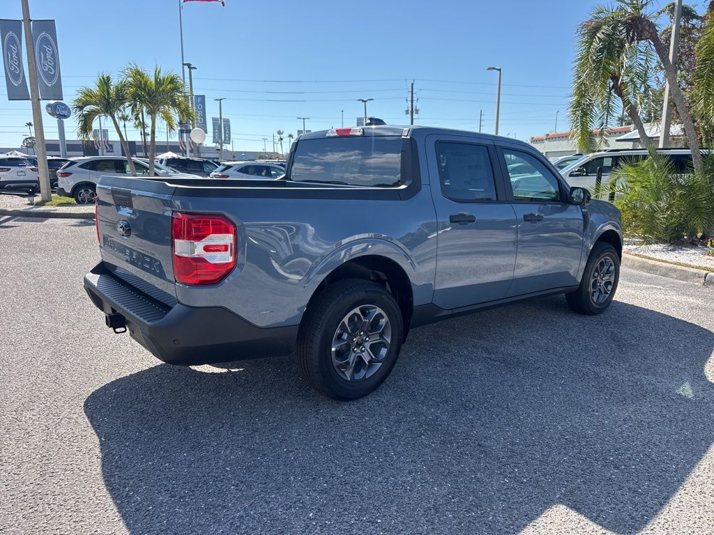 2025 Ford Maverick XLT photo 2