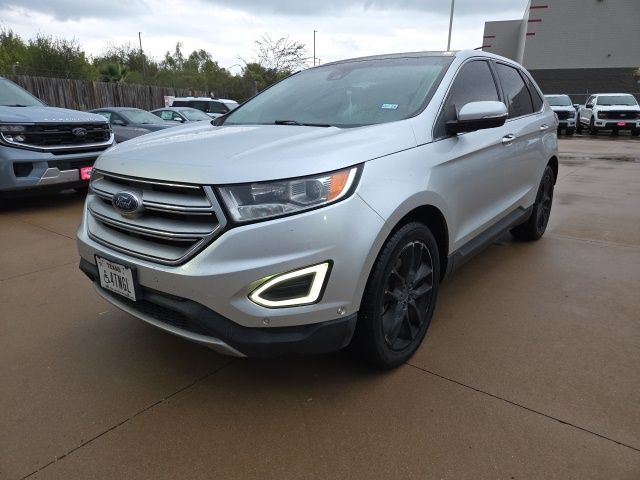 2015 Ford Edge Titanium photo 2
