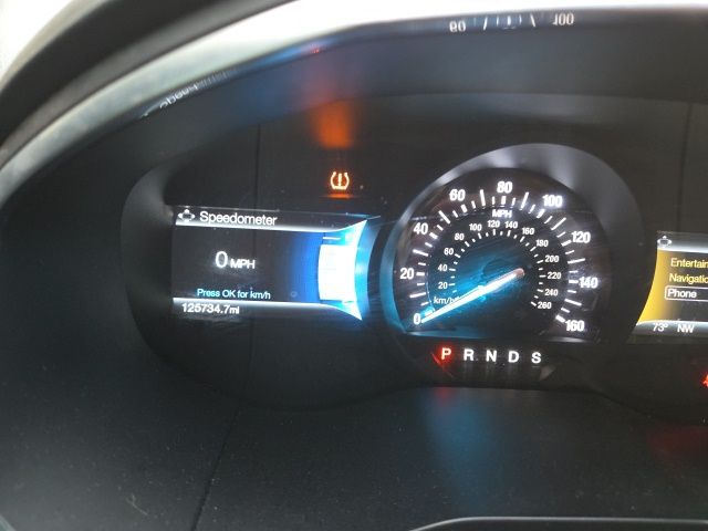 2015 Ford Edge Titanium photo 3