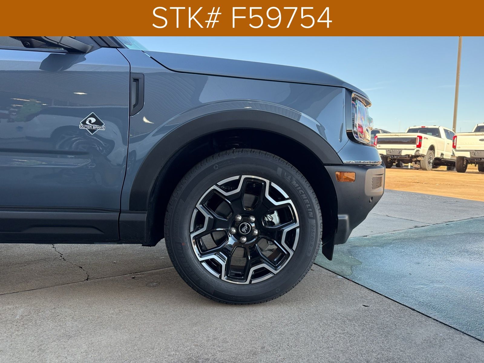 2025 Ford Bronco Sport Outer Banks photo 2