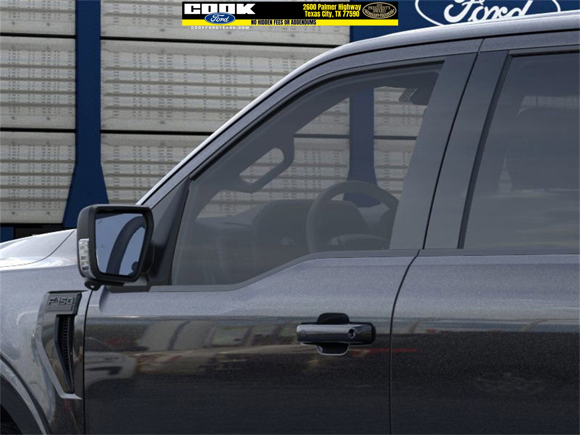 2025 Ford F-150 XLT photo 4