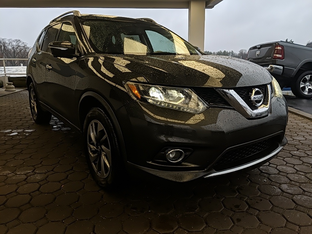 2014 Nissan Rogue SL photo 3