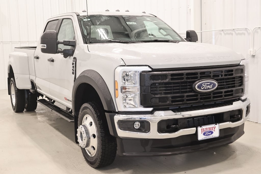 2026 Ford F-450 XL photo 2