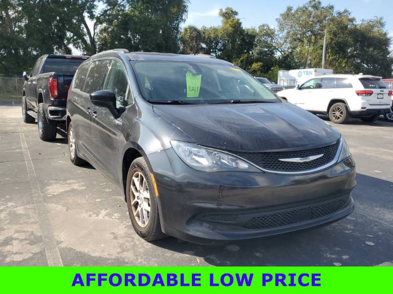 2021 Chrysler Voyager LXI