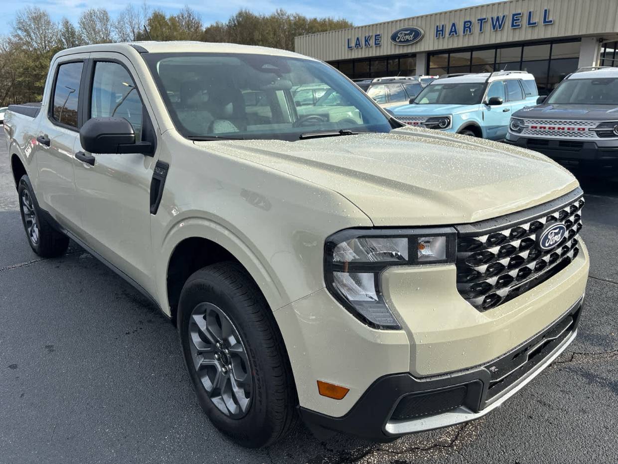 2025 Ford Maverick XLT's photo