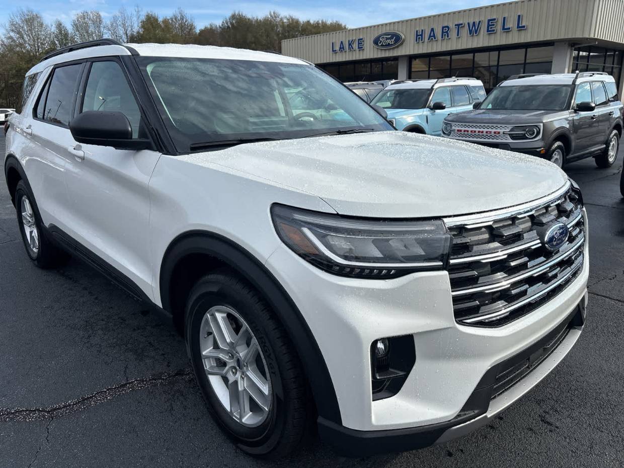 2026 Ford Explorer's photo