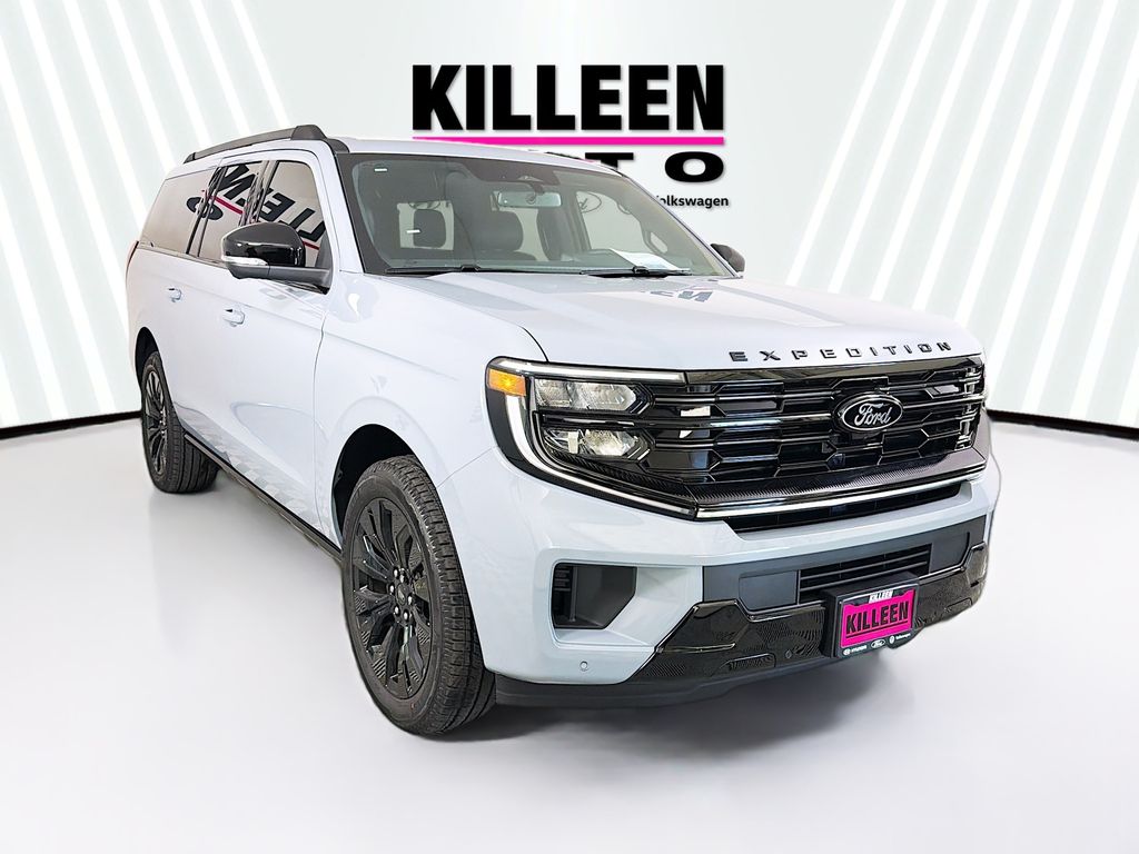 2025 Ford Expedition Platinum's photo