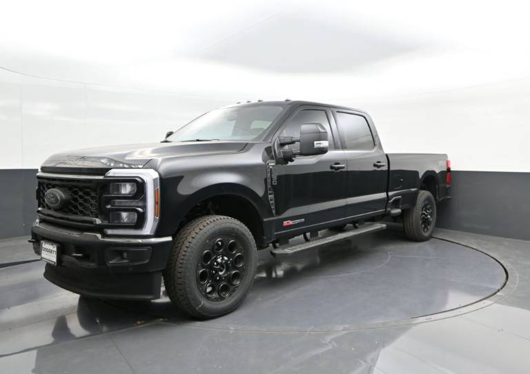 2025 Ford Super Duty F-350 SRW LARIAT