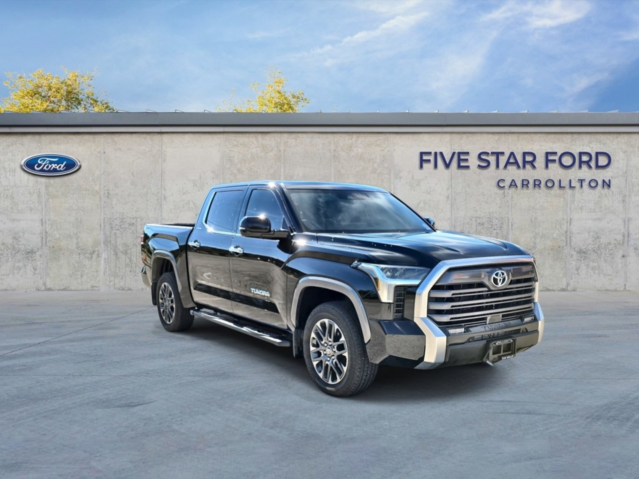 2025 Toyota Tundra Limited's photo