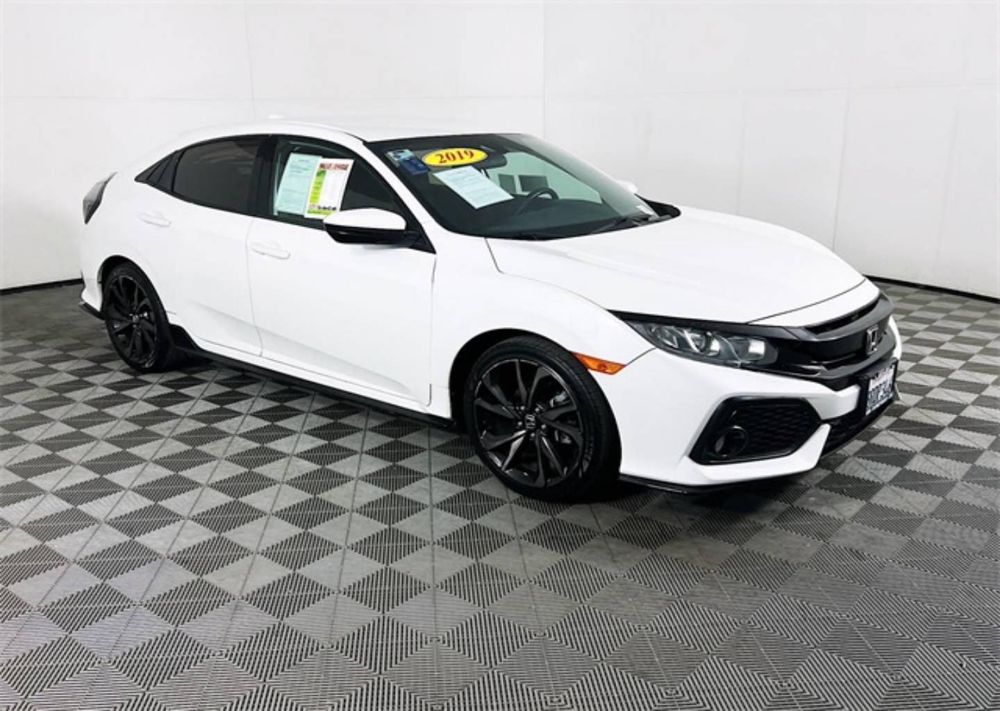 2019 Honda Civic Hatchback Sport's photo