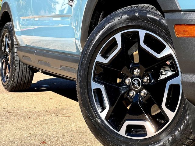 2023 Ford Bronco Sport Outer Banks photo 2