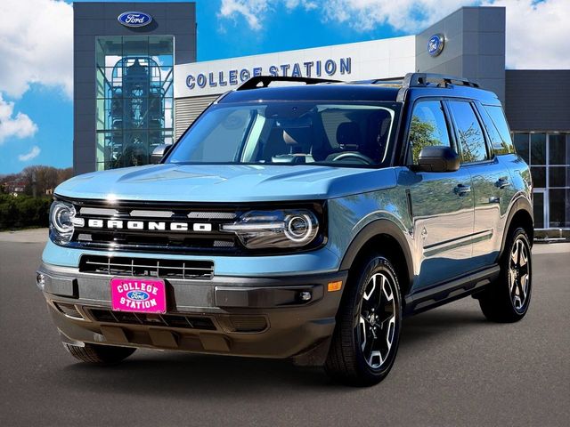 2023 Ford Bronco Sport Outer Banks photo 3