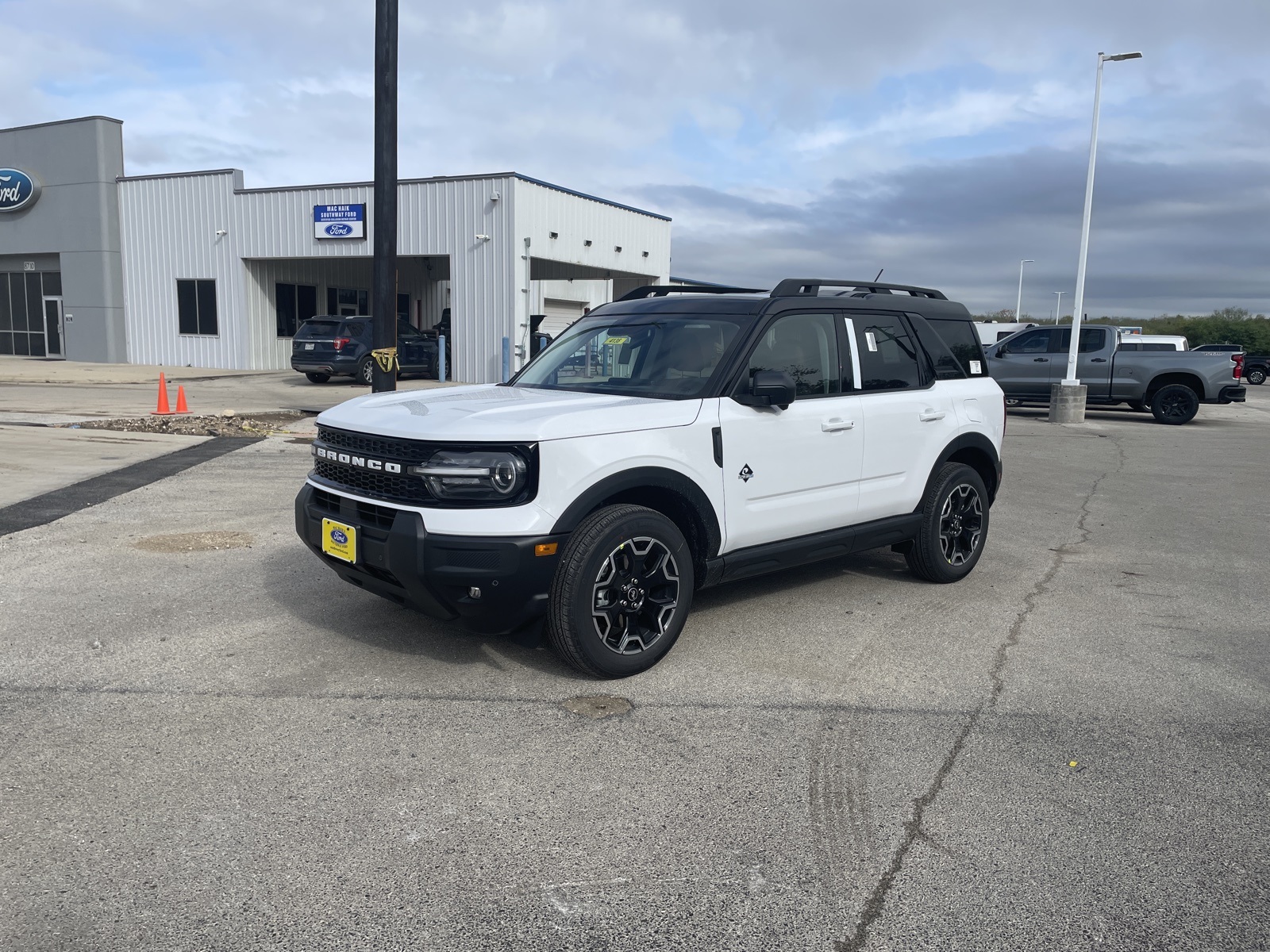 2025 Ford Bronco Sport Outer Banks's photo