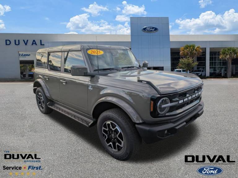 2025 Ford Bronco Outer Banks