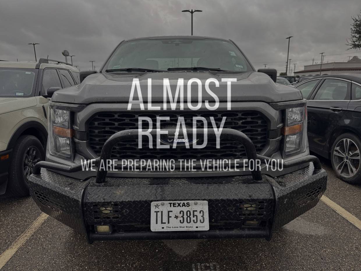 2023 Ford F-150 XL's photo