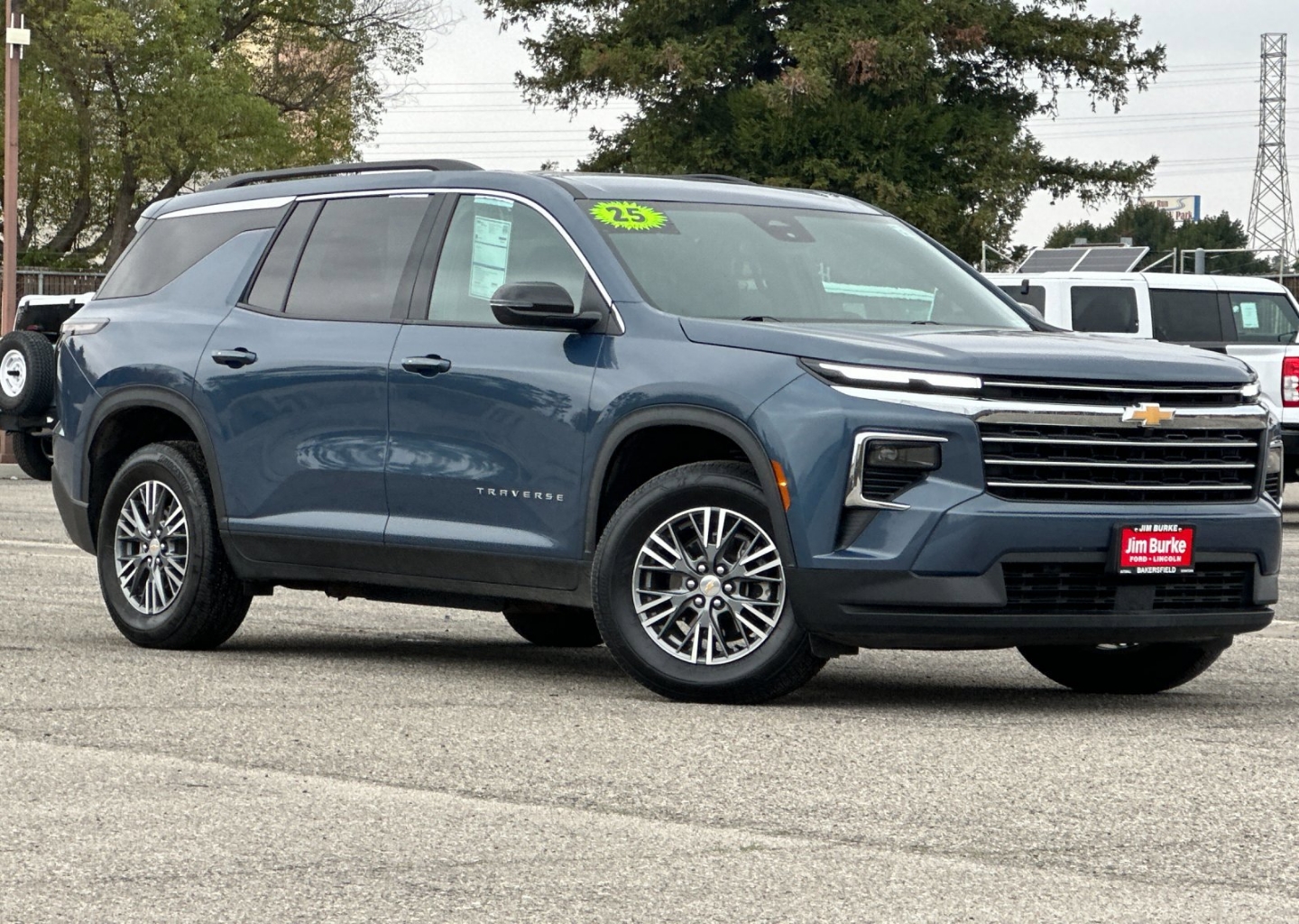 2025 Chevrolet Traverse LT's photo