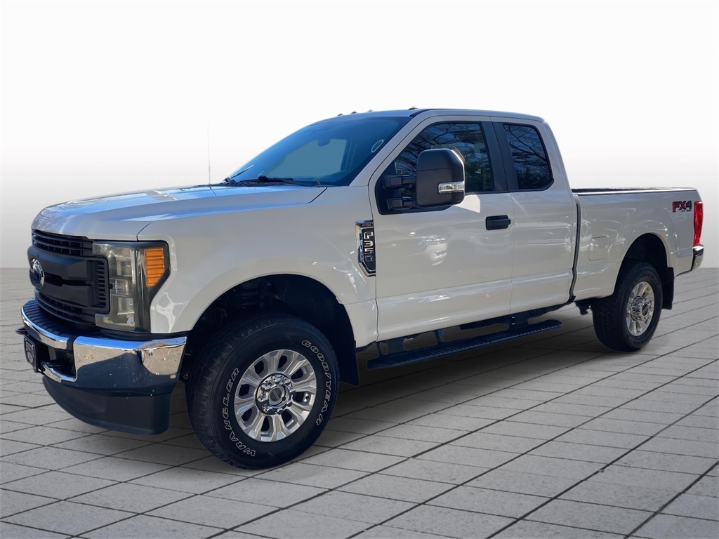 2022 Ford F-350 photo 3