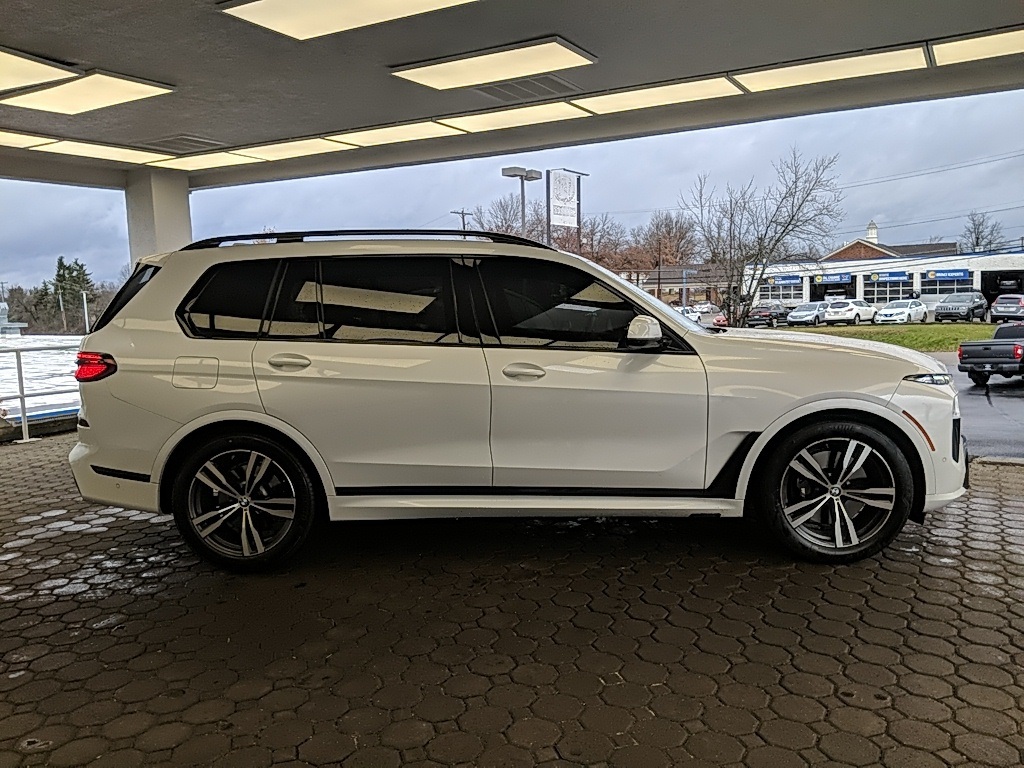 2024 Bmw X7 xDrive40i photo 2
