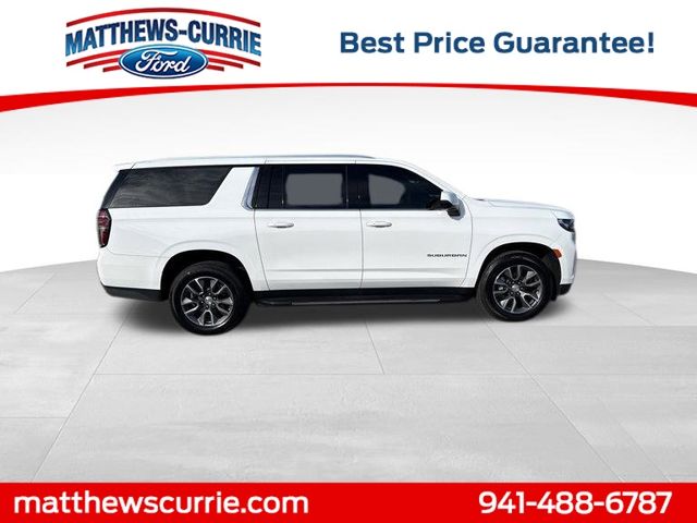 2021 Chevrolet Suburban LT photo 2