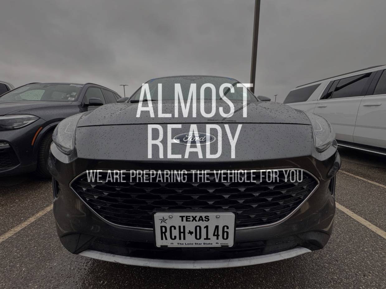 2020 Ford Escape SE's photo