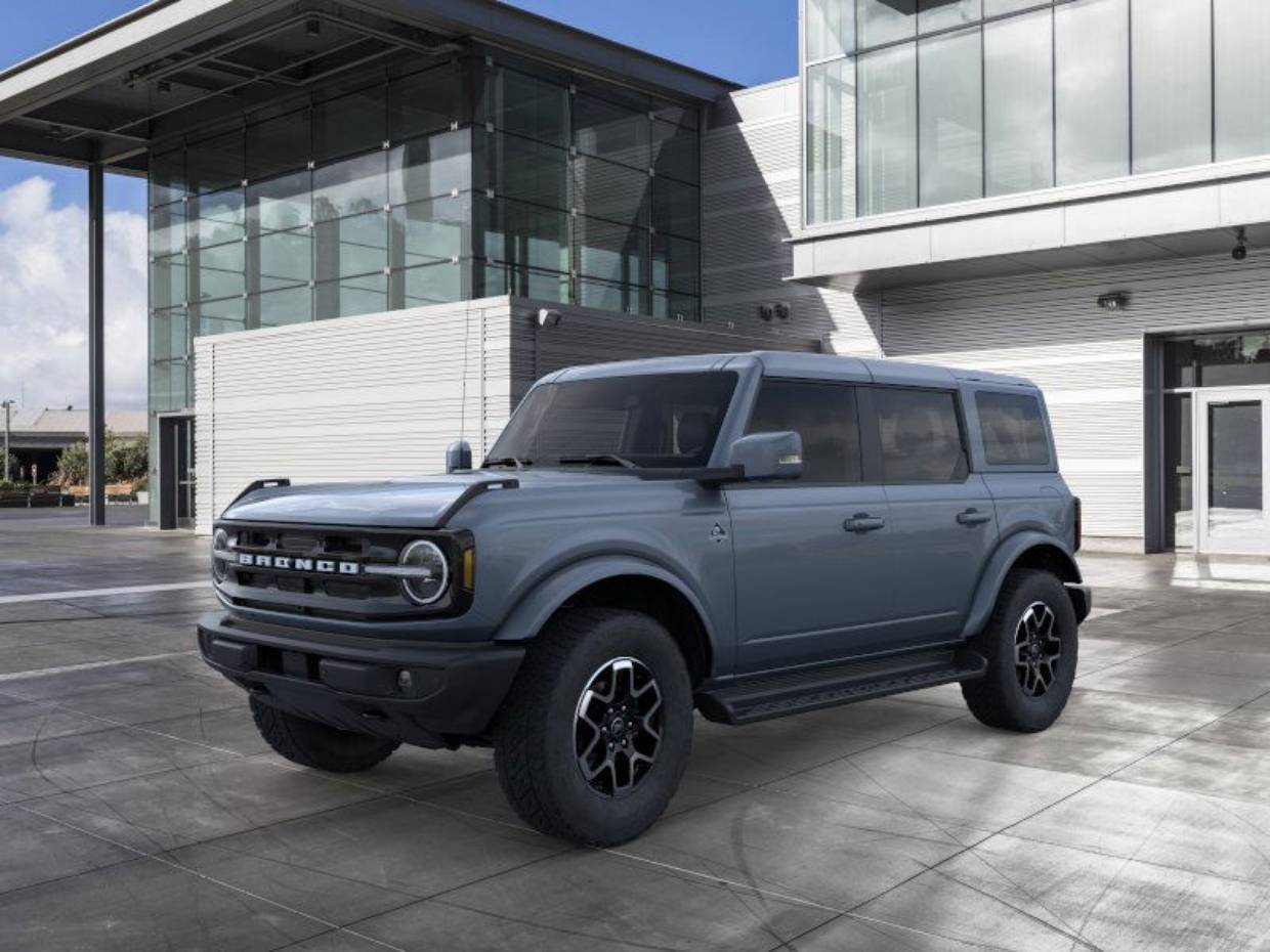 2025 Ford Bronco 4-Door Outer Banks's photo