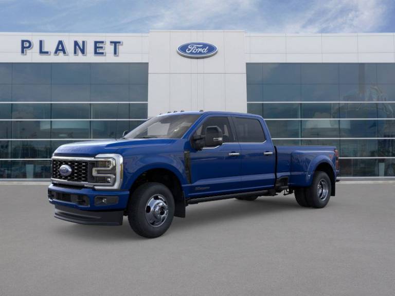 2026 Ford Super Duty F-350 DRW Platinum 4WD Crew Cab 8' Box