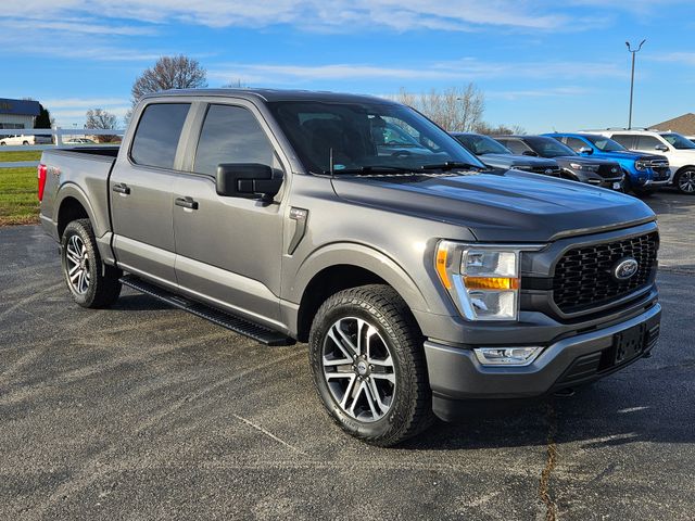 2022 Ford F-150 XL's photo