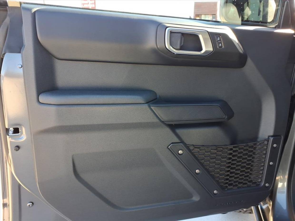 2025 Ford Bronco 4-Door Badlands - Photo 8