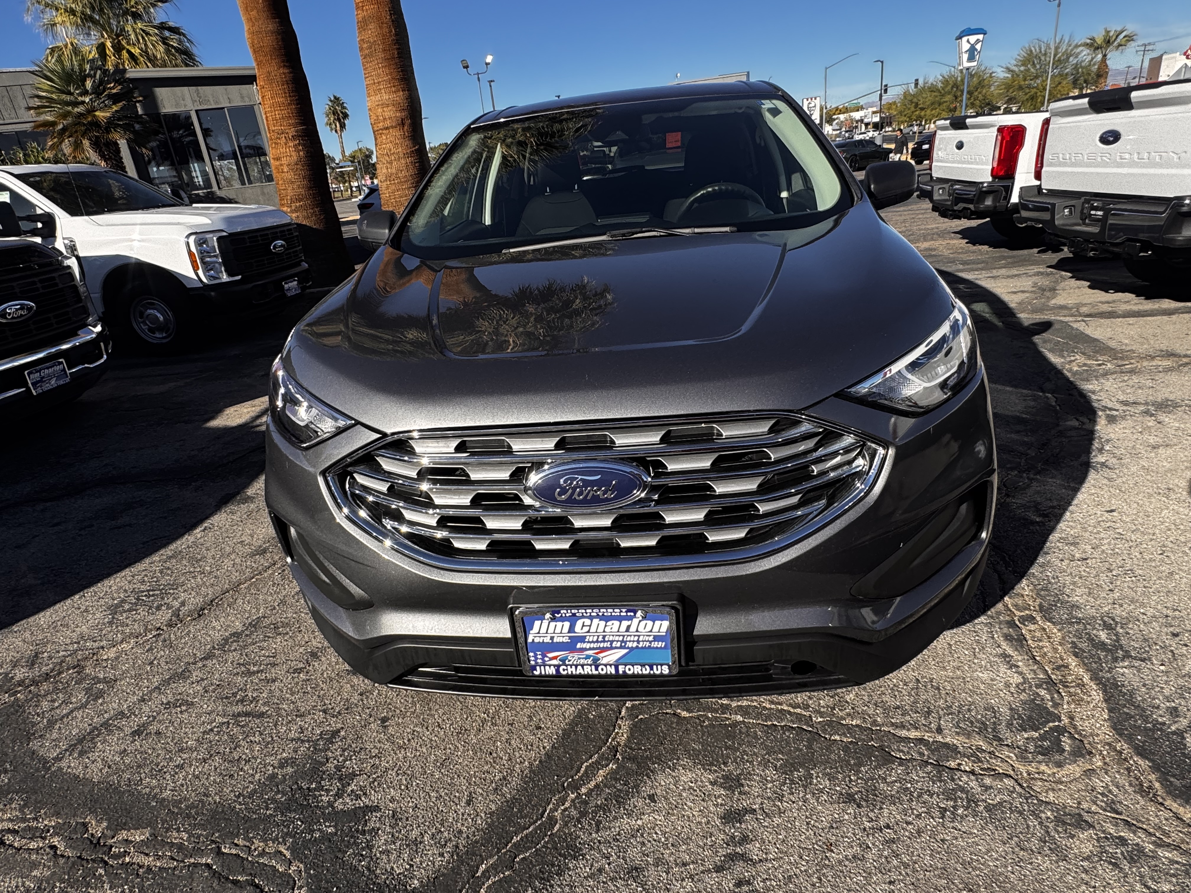 2022 Ford Edge SE photo 3